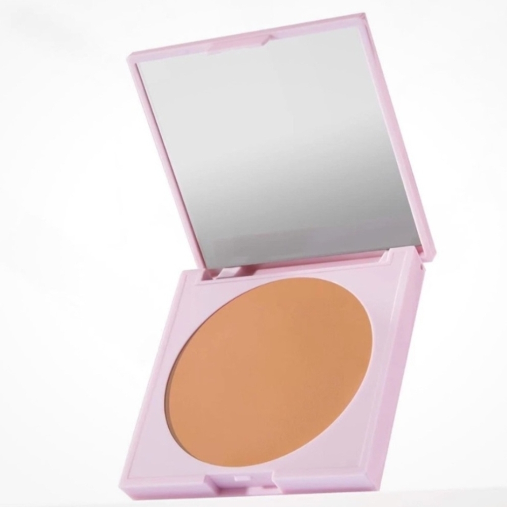 Mally‎ Beauty The Anti Powder Tinted Finishing Brightener- Medium NEW